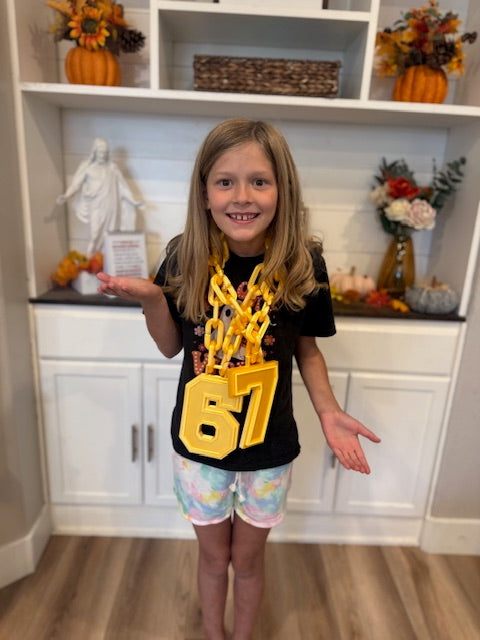 3D Printed Oversized Gold Turnover Chains – Numbers 6 & 7 (Pair 67) | Team Spirit, Meme Fun & Halloween Costume